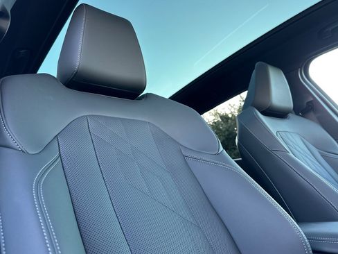 Used 2025 BMW X3 xDrive30i w/ Premium Package image 21