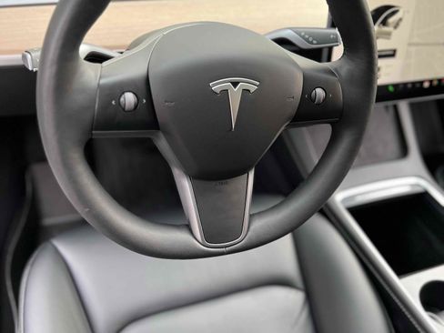 Used 2021 Tesla Model 3 Long Range AWD/4WD image 22