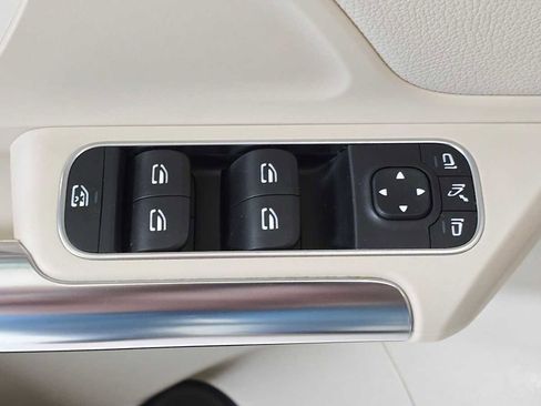 Used 2022 Mercedes-Benz GLA 250 4MATIC image 23