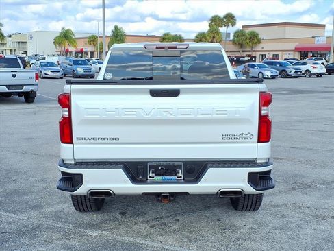 Used 2019 Chevrolet Silverado 1500 High Country w/ Technology Package image 6