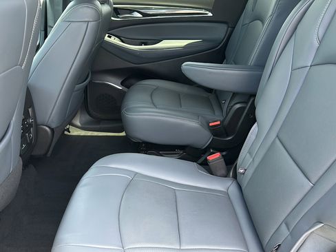 Certified 2024 Buick Enclave Premium image 18