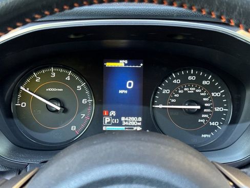 Used 2022 Subaru Crosstrek 2.0i Premium w/ Moonroof Package AWD/4WD image 25