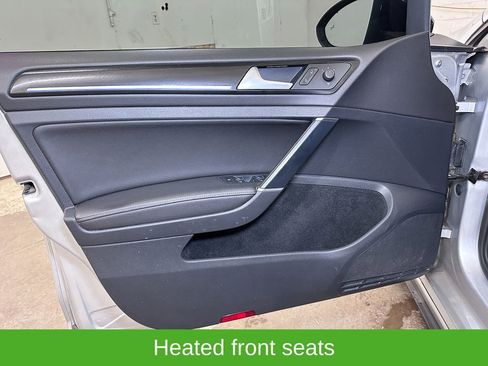 Used 2016 Volkswagen Golf 4-Door image 21