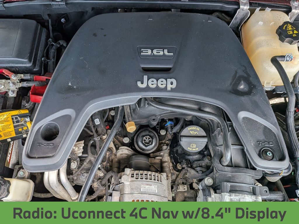 Used 2021 Jeep Gladiator Mojave AWD/4WD image 14