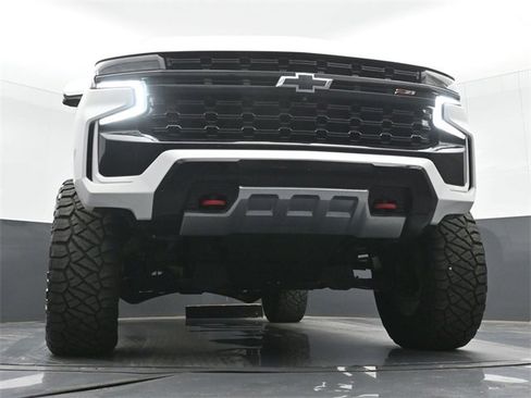 Used 2023 Chevrolet Suburban Z71 w/ Luxury Package image 49