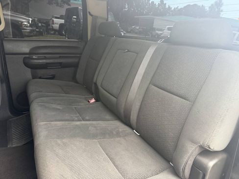 Used 2007 Chevrolet Silverado 2500 LT AWD/4WD image 13