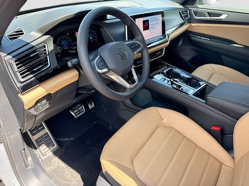 New 2026 Volkswagen Atlas Cross Sport SEL R-Line AWD/4WD image 25