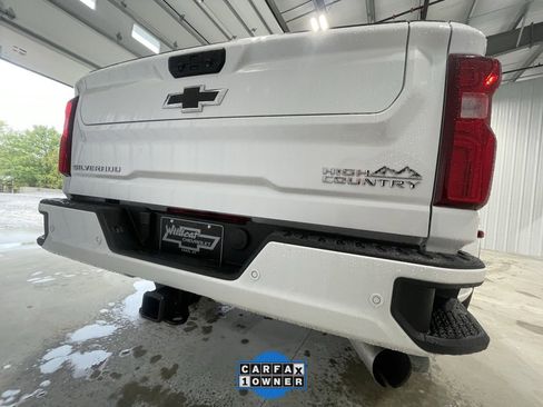 Used 2025 Chevrolet Silverado 3500 High Country w/ High Country Premium Package image 10