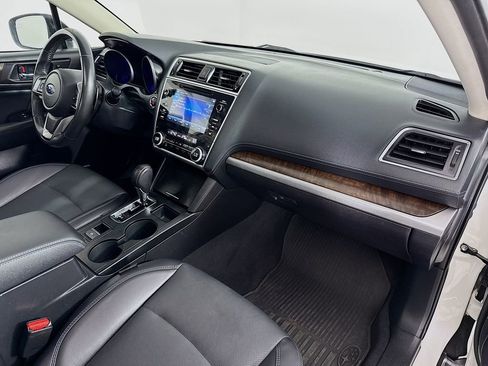 Used 2018 Subaru Outback 2.5i Limited AWD/4WD image 34