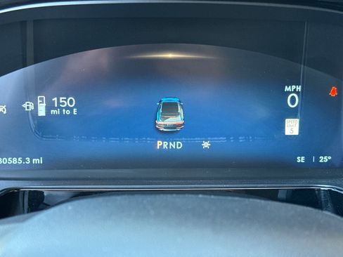 Used 2024 Lincoln Corsair Reserve w/ Equipment Group 201A AWD/4WD image 16