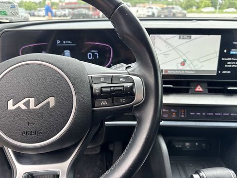 Used 2023 Kia Sportage EX FWD image 23