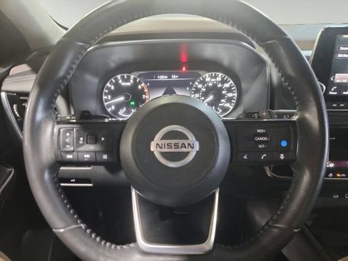 Used 2021 Nissan Rogue SV w/ Premium Package FWD image 13