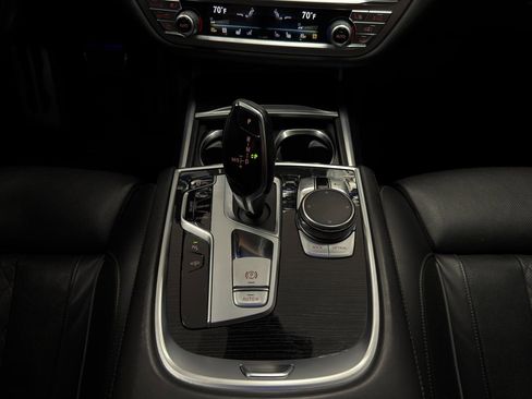 Used 2019 BMW 750i xDrive w/ M Sport Package AWD/4WD image 21