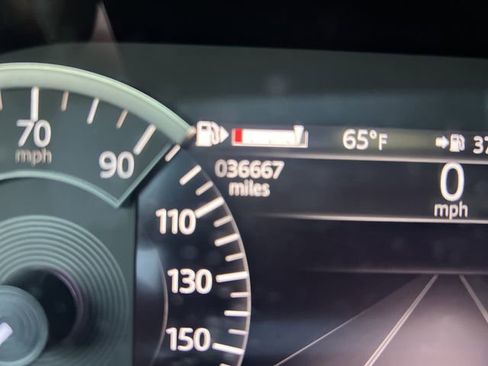 Used 2022 Land Rover Range Rover Velar R-Dynamic S image 29