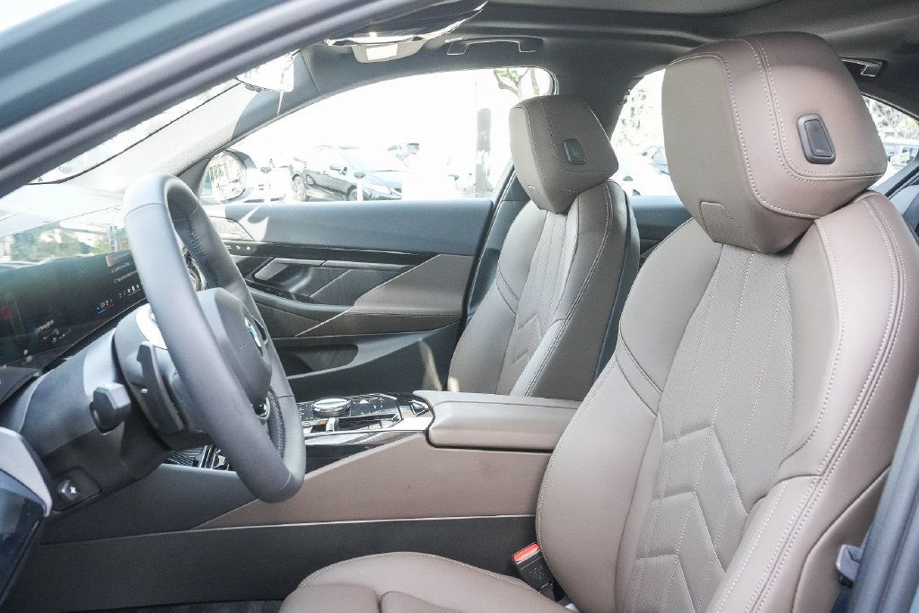 Used 2026 BMW 530i RWD image 17