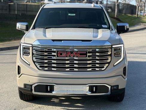 New 2026 GMC Sierra 1500 Denali w/ Denali Reserve Package image 8