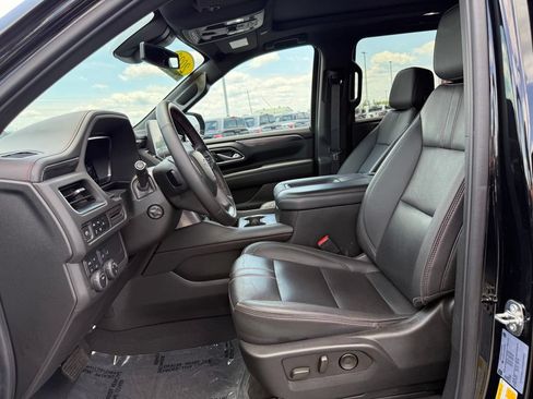Used 2023 Chevrolet Suburban RST w/ Sport Performance Package AWD/4WD image 5