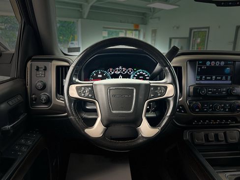 Used 2017 GMC Sierra 1500 Denali w/ Denali Ultimate Package AWD/4WD image 16