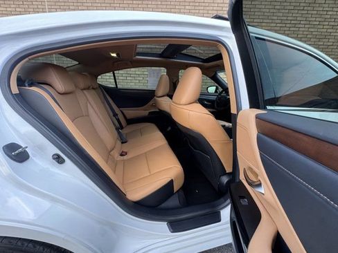 Used 2025 Lexus ES 350 w/ Accessory Package (Z2) image 14