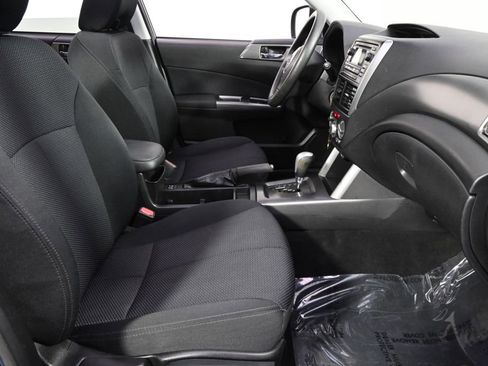 Used 2012 Subaru Forester 2.5X Premium w/ All-Weather Pkg image 16