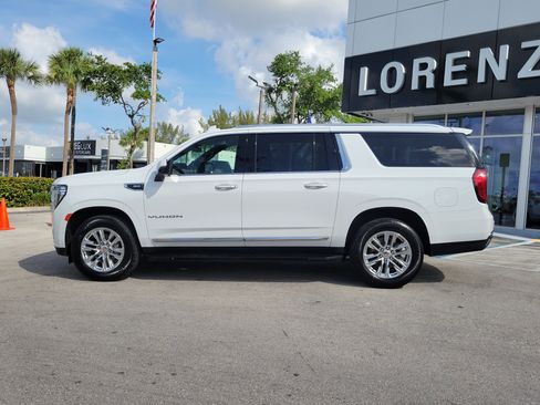 Used 2024 GMC Yukon XL SLT w/ SLT Premium Package RWD image 8