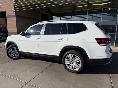 Used 2019 Volkswagen Atlas SE w/ Panoramic Sunroof Package image 5