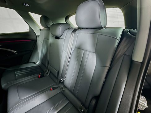 Used 2025 Audi Q5 Premium Plus w/ Premium Plus image 24