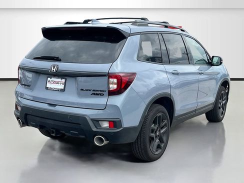 Used 2024 Honda Passport Black Edition image 7