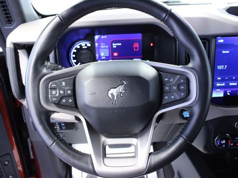 Used 2023 Ford Bronco Wildtrak AWD/4WD image 16