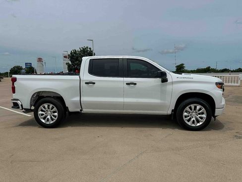 Used 2026 Chevrolet Silverado 1500 Custom RWD image 2