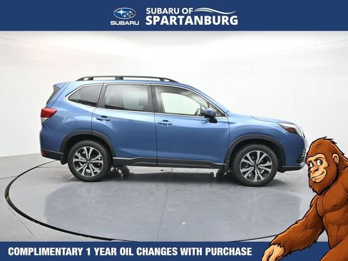 Used 2023 Subaru Forester Limited AWD/4WD image 9