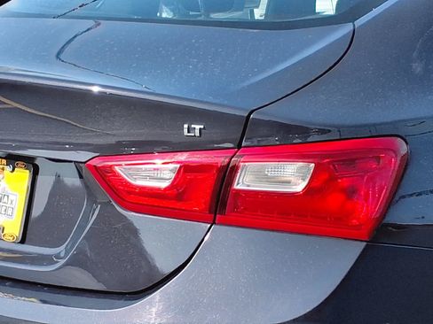 Used 2025 Chevrolet Malibu LT FWD image 25