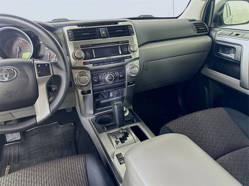 Used 2013 Toyota 4Runner SR5 image 18