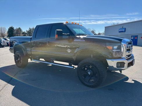 Used 2016 Ford F250 Lariat w/ Lariat Interior Package image 7