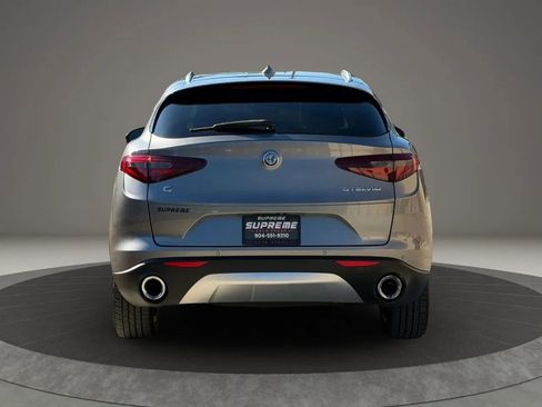 Used 2018 Alfa Romeo Stelvio AWD w/ Convenience Package image 4