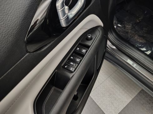 Used 2023 Jeep Compass Limited AWD/4WD image 19