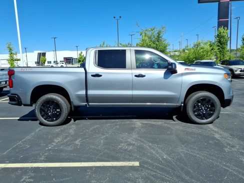 Used 2026 Chevrolet Silverado 1500 LT Trail Boss w/ LT Trail Boss Premium Package AWD/4WD image 17