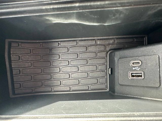 Used 2023 Lincoln Aviator Reserve w/ Equipment Group 201A AWD/4WD image 34