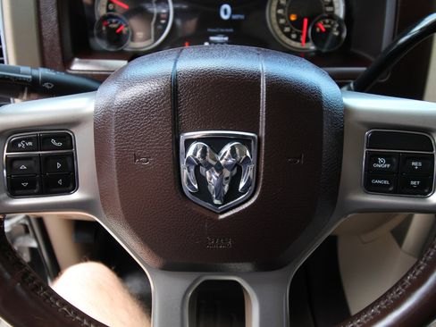 Used 2018 RAM 2500 Laramie w/ Convenience Group image 27