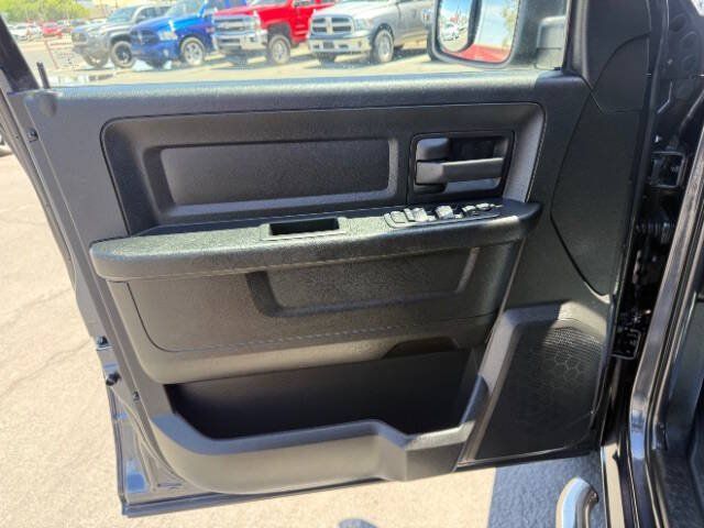 Used 2019 RAM 1500 Tradesman w/ Chrome Plus Package RWD image 9