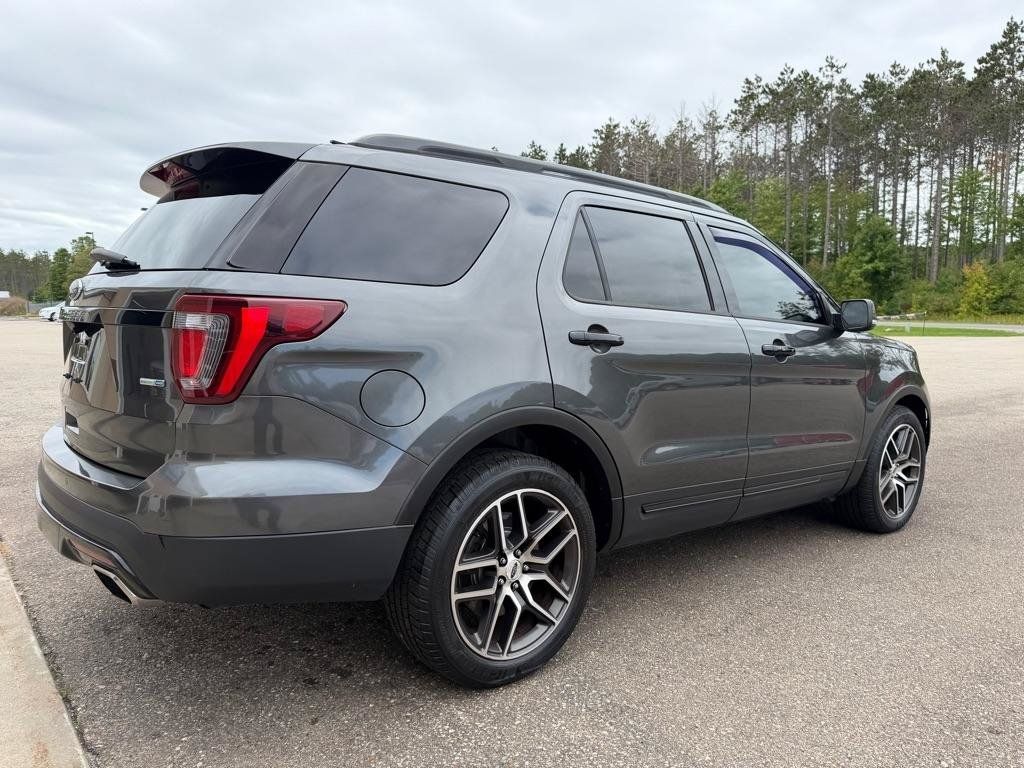 Used 2016 Ford Explorer Sport w/ Equipment Group 401A AWD/4WD image 4