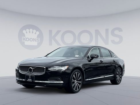 Used 2025 Volvo S90 B6 Plus image 1