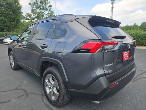 Used 2025 Toyota RAV4 XLE AWD/4WD image 15