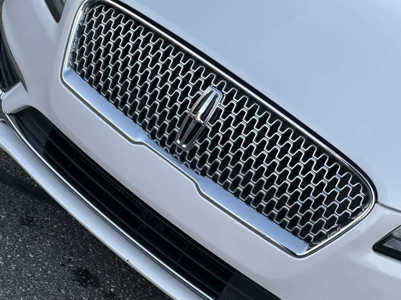 Used 2017 Lincoln MKZ Select w/ Select Plus Package FWD image 33
