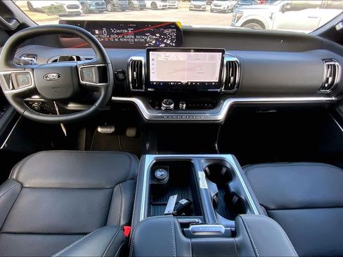 New 2026 Ford Expedition Platinum w/ Stealth Appearance Package image 5