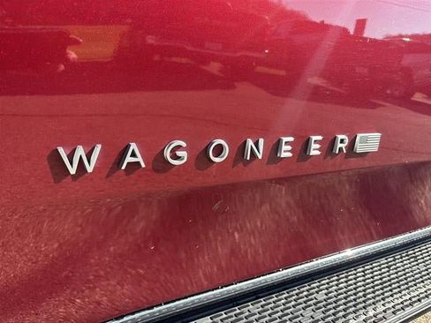 Used 2023 Jeep Wagoneer Series II AWD/4WD image 14