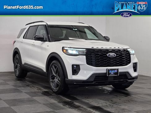 New 2026 Ford Explorer ST-Line w/ ST-Line Street Pack RWD image 2