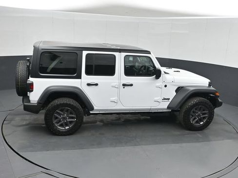 New 2026 Jeep Wrangler Unlimited Sport w/ Convenience Group AWD/4WD image 30