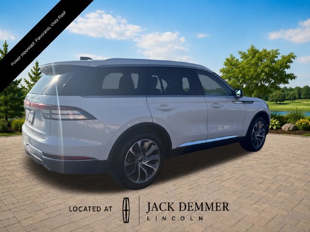 Used 2025 Lincoln Aviator AWD w/ Equipment Group 101A image 7