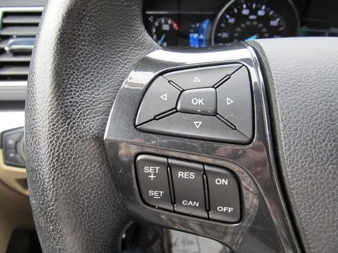 Used 2017 Ford Explorer XLT w/ Equipment Group 202A image 53